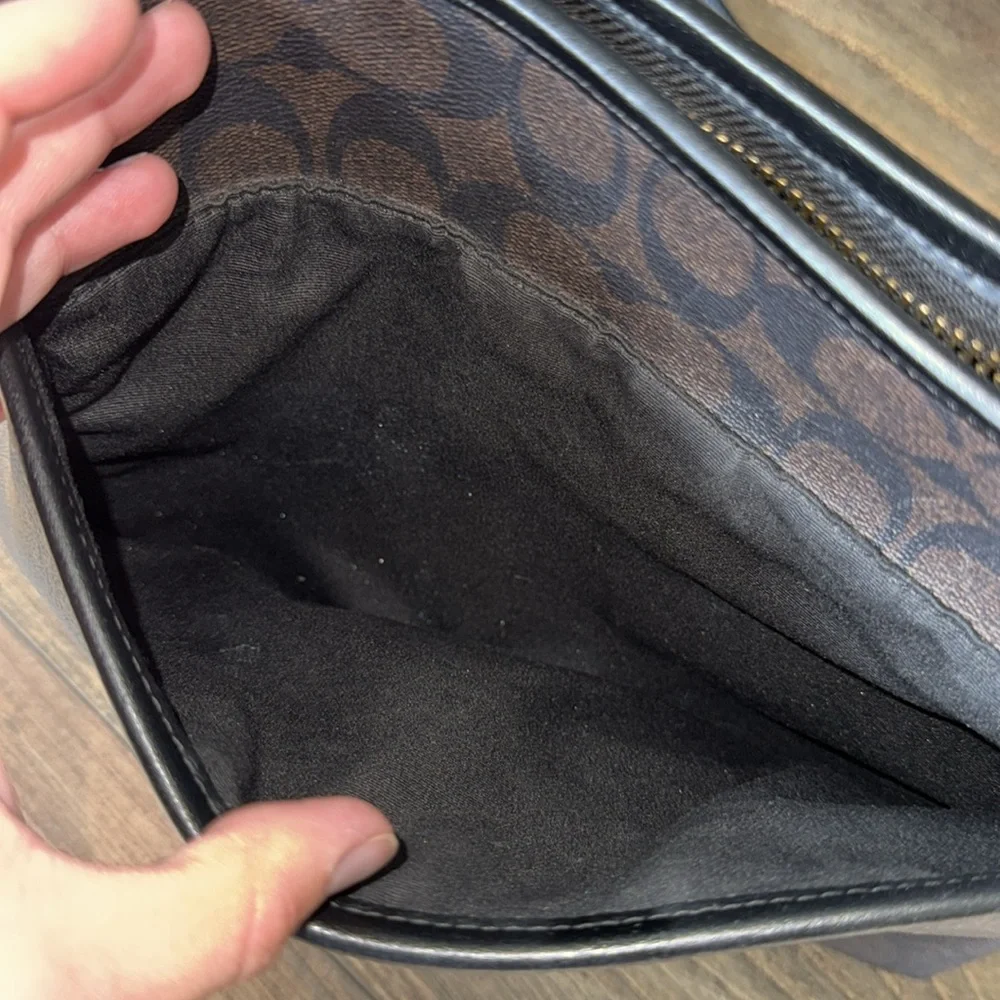 Coach Brown Crossbody Bag with Slim Design - Picture 6 of 7